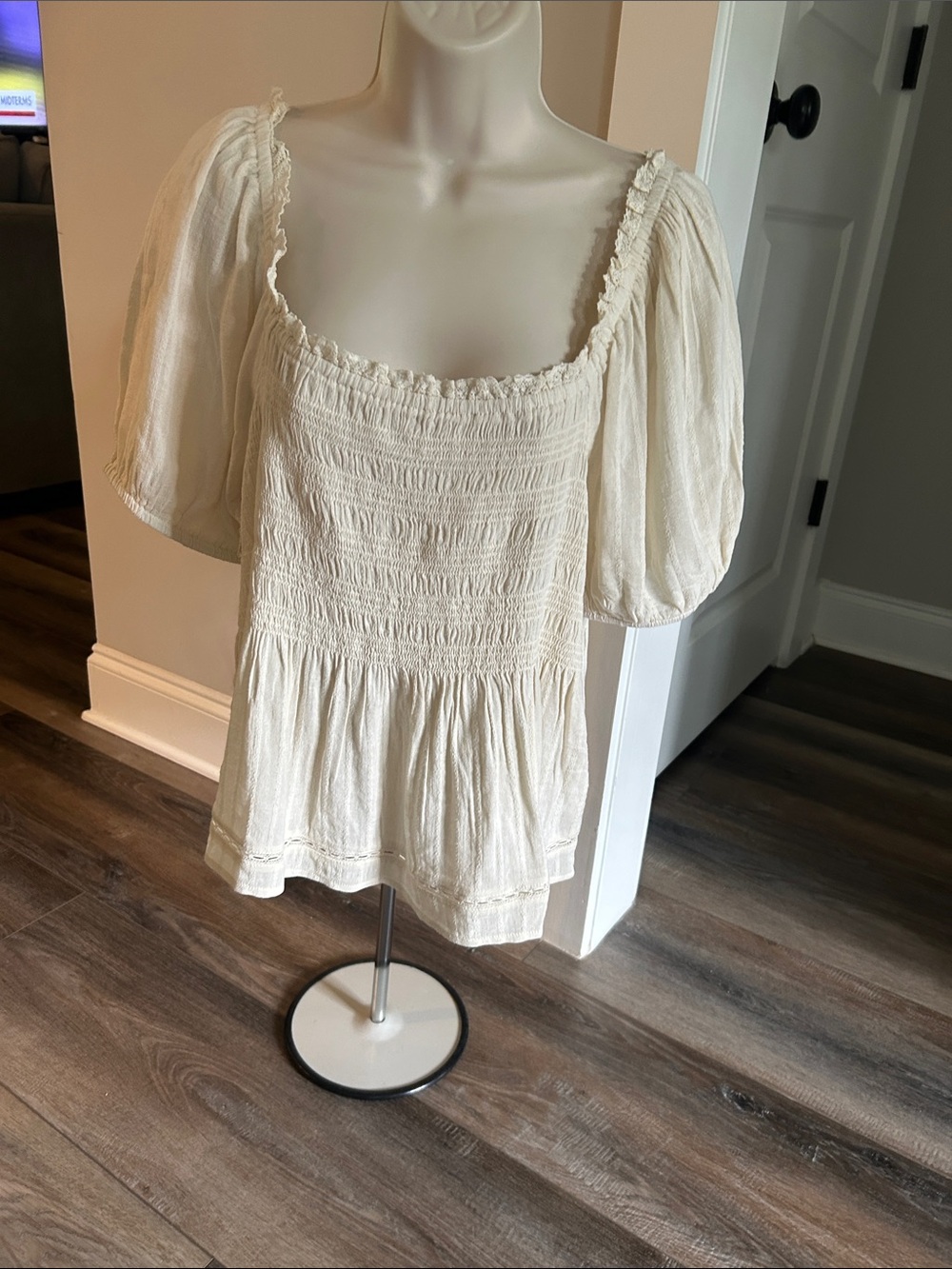 Jessica Simpson Cream Smocked Square-Neck Peasant Top NWT